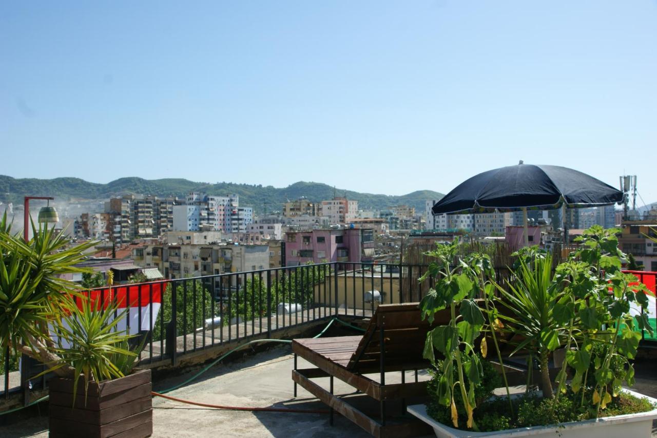 Hostel Albania Tiranë Ngoại thất bức ảnh