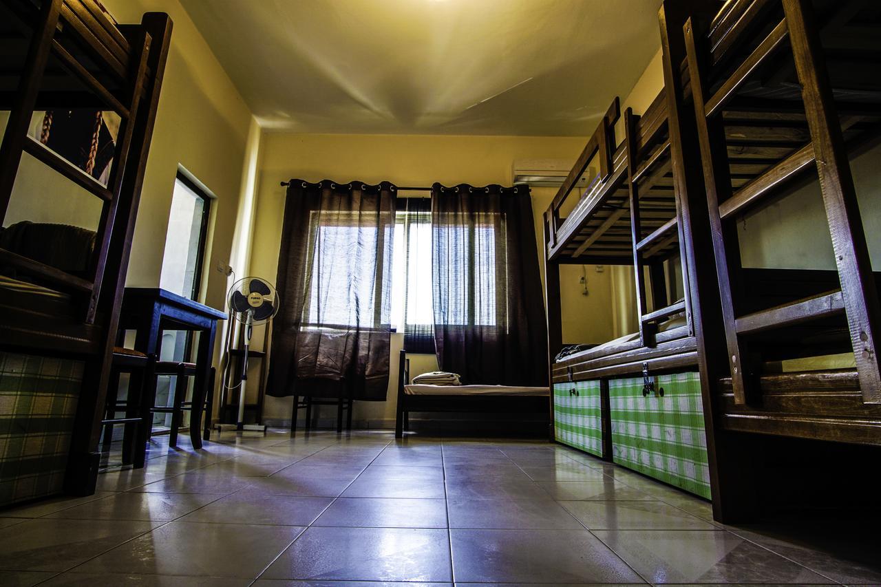 Hostel Albania Tiranë Ngoại thất bức ảnh