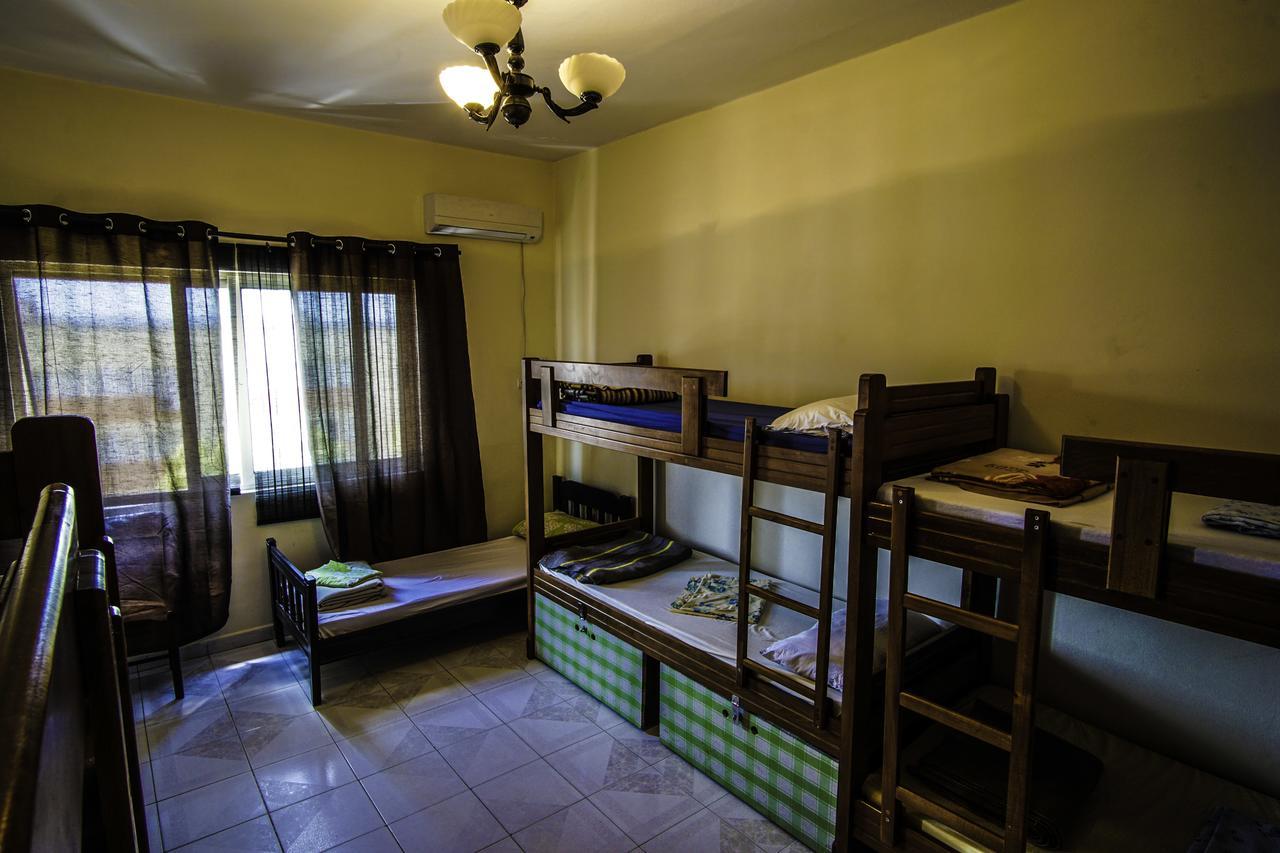 Hostel Albania Tiranë Ngoại thất bức ảnh