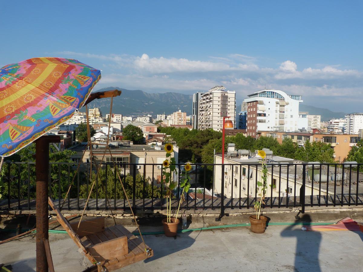 Hostel Albania Tiranë Ngoại thất bức ảnh